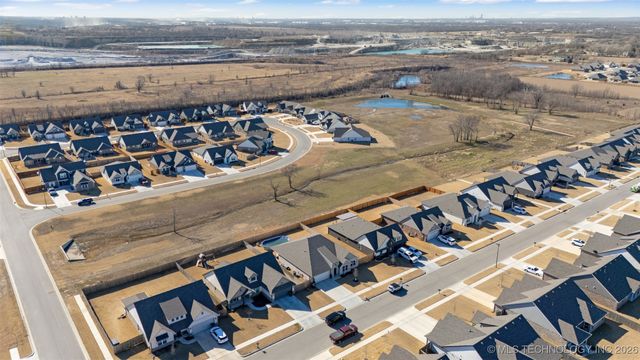 15918 E 75th Street N, Owasso, OK 74055