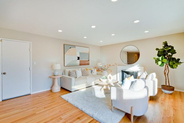 20044 Wheaton Drive, Cupertino, CA 95014