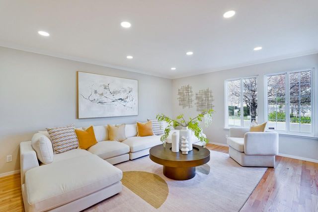 20044 Wheaton Drive, Cupertino, CA 95014