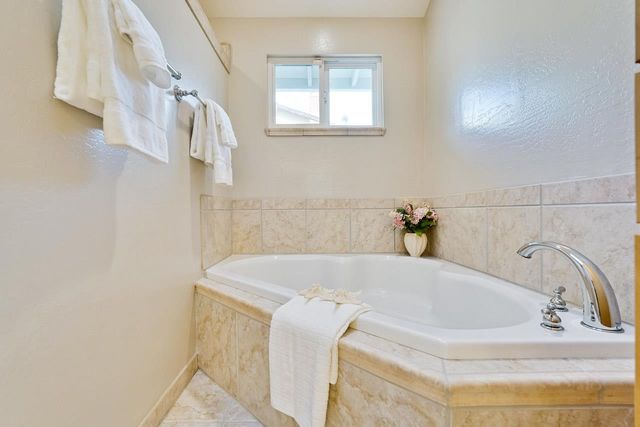 20044 Wheaton Drive, Cupertino, CA 95014