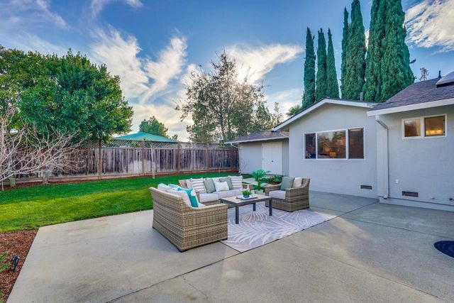 20044 Wheaton Drive, Cupertino, CA 95014