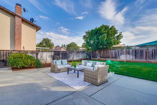 20044 Wheaton Drive, Cupertino, CA 95014