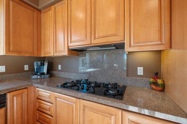 396 Tomahawk Drive, Palm Desert, CA 92211