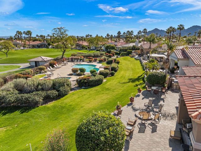 396 Tomahawk Drive, Palm Desert, CA 92211