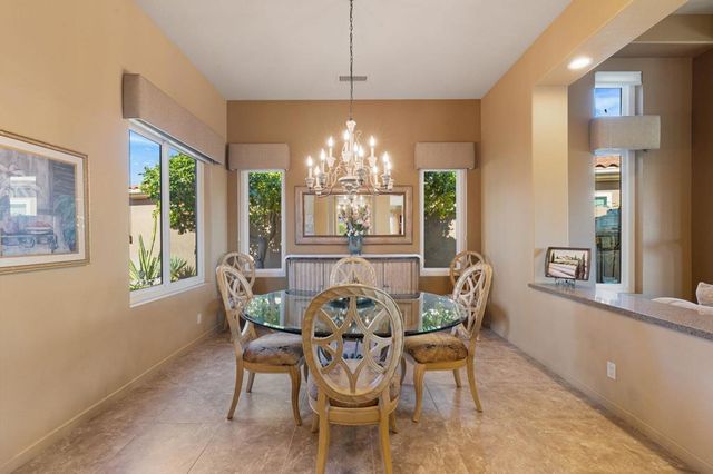 396 Tomahawk Drive, Palm Desert, CA 92211