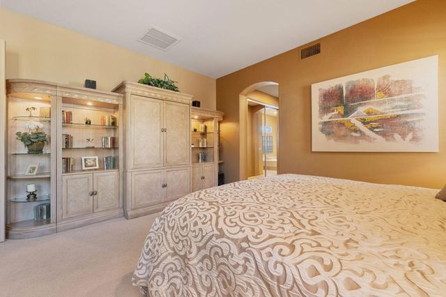 396 Tomahawk Drive, Palm Desert, CA 92211