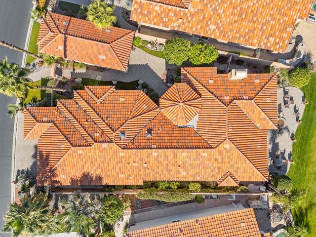 396 Tomahawk Drive, Palm Desert, CA 92211