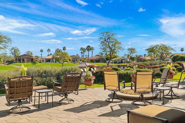 396 Tomahawk Drive, Palm Desert, CA 92211