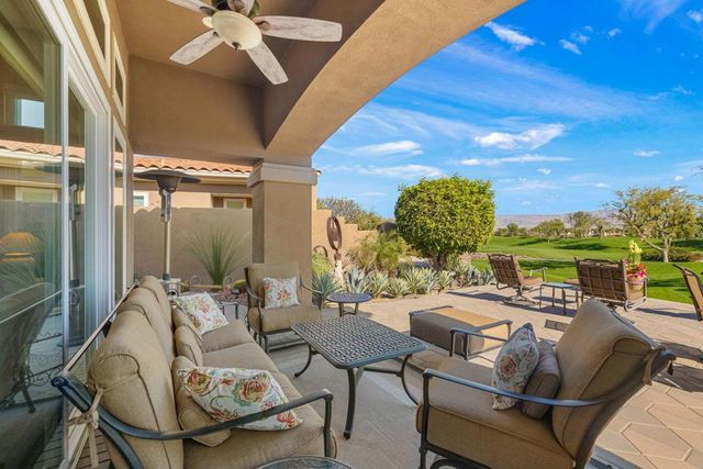 396 Tomahawk Drive, Palm Desert, CA 92211