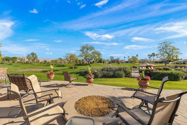 396 Tomahawk Drive, Palm Desert, CA 92211