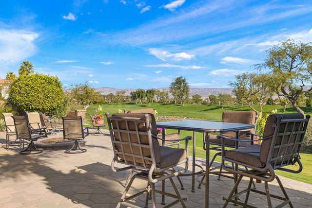 396 Tomahawk Drive, Palm Desert, CA 92211
