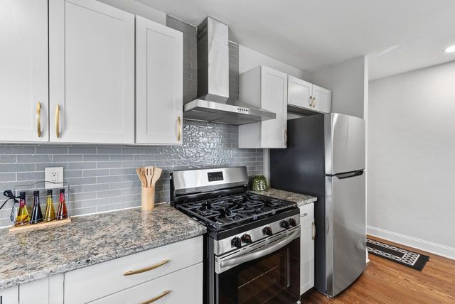 7007 N 41st STREET, Milwaukee, WI 53209