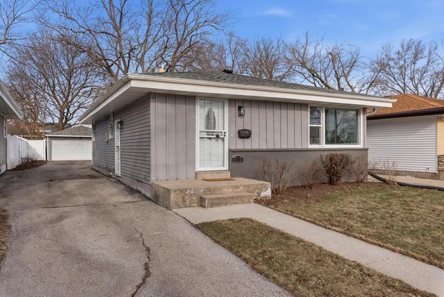 7007 N 41st STREET, Milwaukee, WI 53209