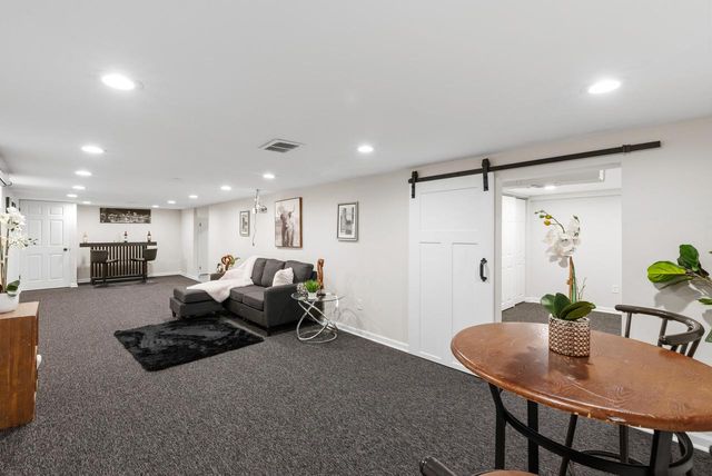 7007 N 41st STREET, Milwaukee, WI 53209