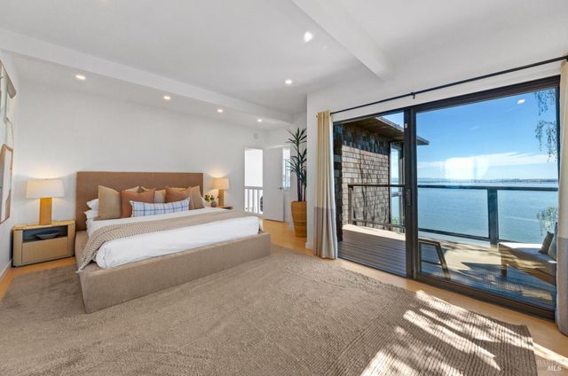 5002 Paradise Dr, Tiburon, CA 94920