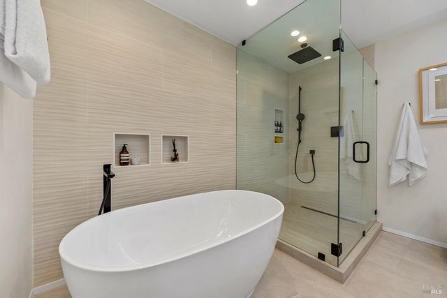 5002 Paradise Dr, Tiburon, CA 94920