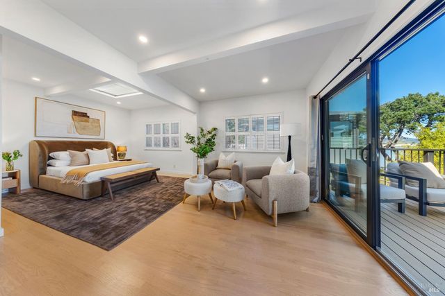 5002 Paradise Dr, Tiburon, CA 94920