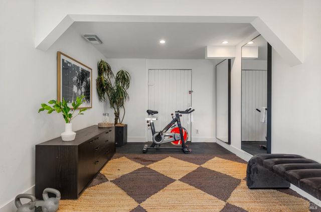 5002 Paradise Dr, Tiburon, CA 94920