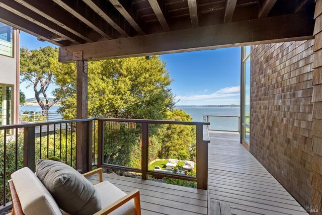 5002 Paradise Dr, Tiburon, CA 94920