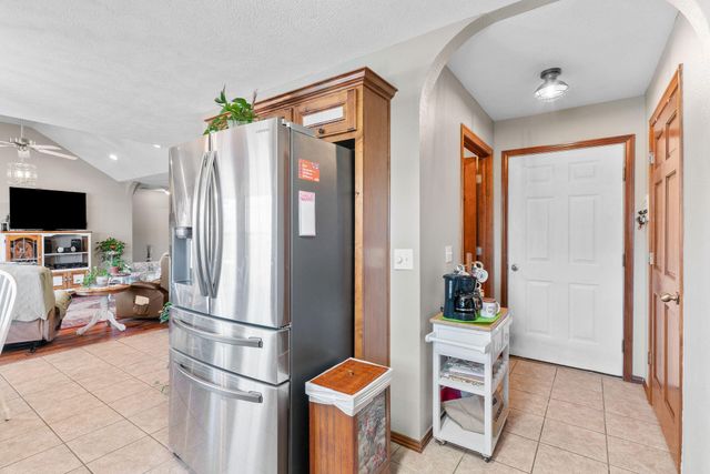 638 N Cox Avenue, Republic, MO 65738