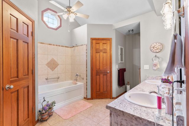 638 N Cox Avenue, Republic, MO 65738