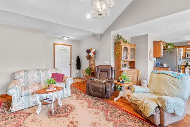 638 N Cox Avenue, Republic, MO 65738