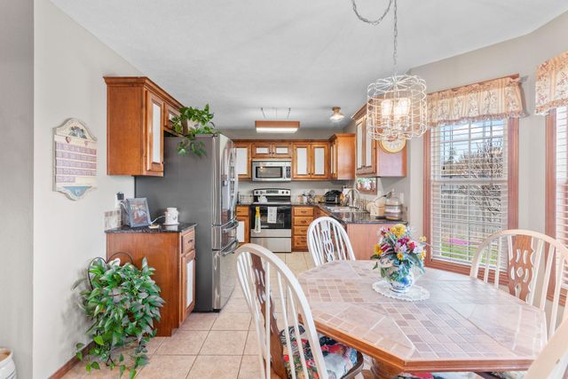 638 N Cox Avenue, Republic, MO 65738