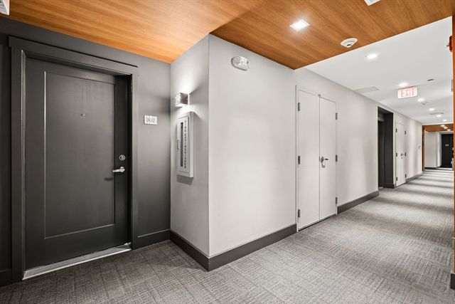 1975 Massachusetts Ave 302, Cambridge, MA 02140