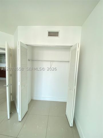 41 SE 5th St 1109, Miami, FL 33131