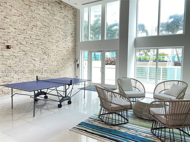 41 SE 5th St 1109, Miami, FL 33131