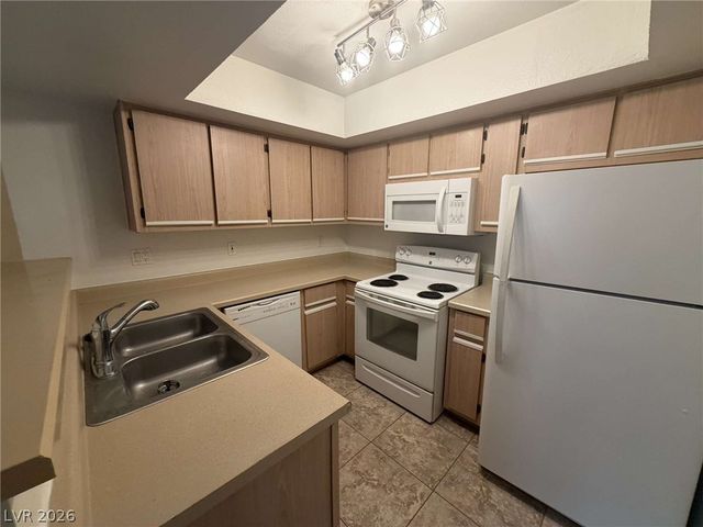 8455 West Sahara Avenue 179, Las Vegas, NV 89117