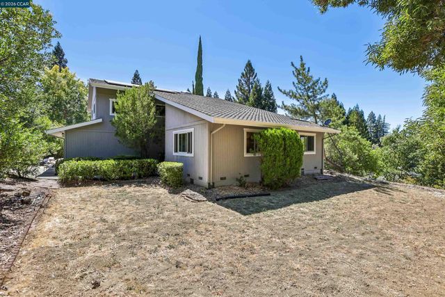 2536 Pebble Beach Loop, Lafayette, CA 94549