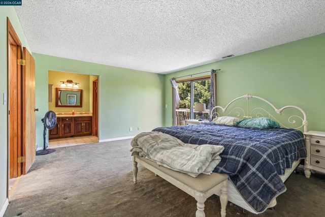 2536 Pebble Beach Loop, Lafayette, CA 94549