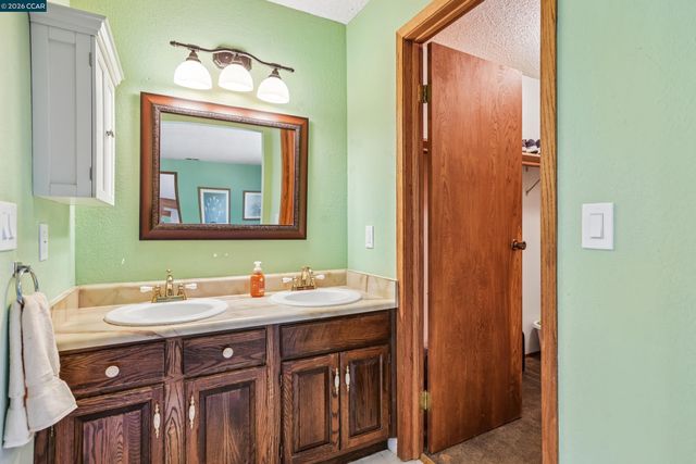 2536 Pebble Beach Loop, Lafayette, CA 94549