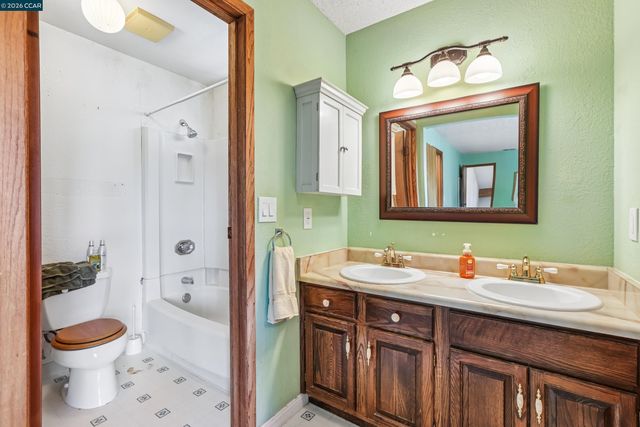 2536 Pebble Beach Loop, Lafayette, CA 94549