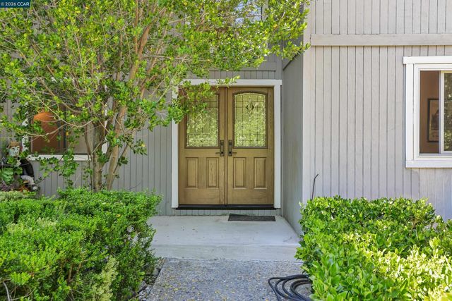 2536 Pebble Beach Loop, Lafayette, CA 94549