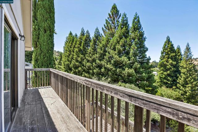 2536 Pebble Beach Loop, Lafayette, CA 94549