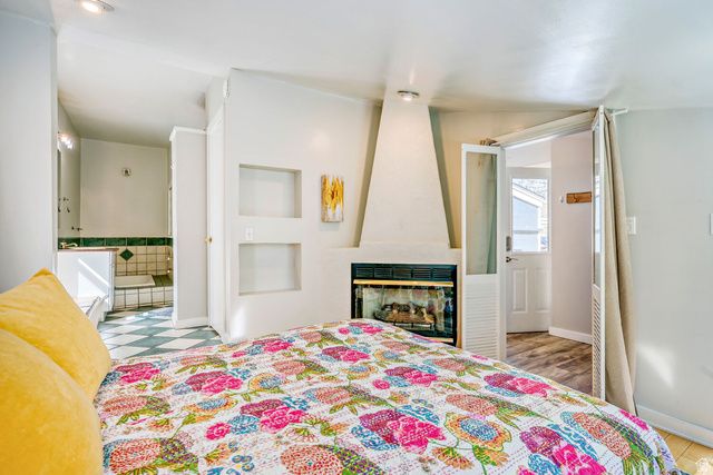 215 S IOWA ST, Salt Lake City, UT 84102