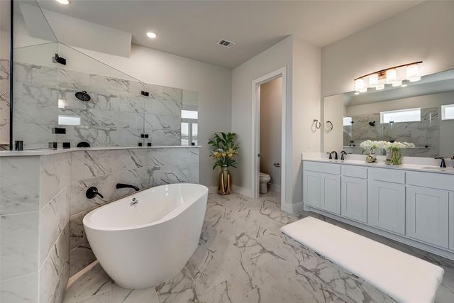 4021 Lagos Drive, Midlothian, TX 76065
