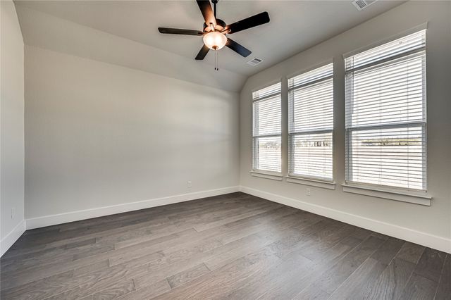 4021 Lagos Drive, Midlothian, TX 76065
