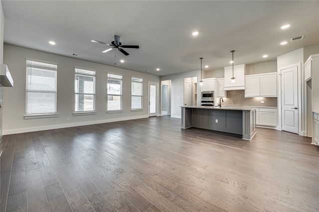 4021 Lagos Drive, Midlothian, TX 76065