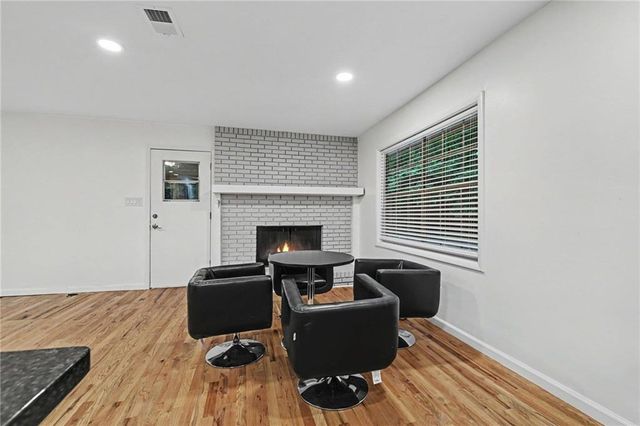 2216 Chestnut Log Drive, Lithia Springs, GA 30122