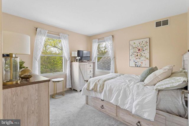 23 FABROW DR, Titusville, NJ 08560