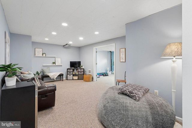 23 FABROW DR, Titusville, NJ 08560