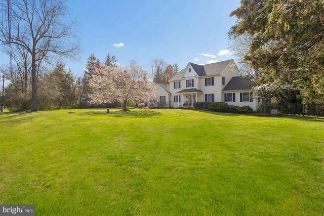 23 FABROW DR, Titusville, NJ 08560