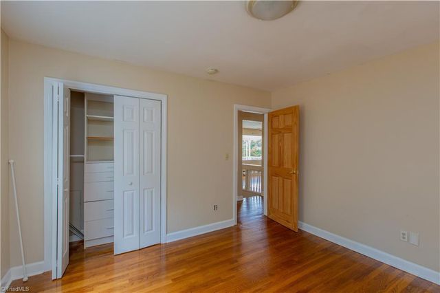 1511 Sharon Road, Winston-salem, NC 27103