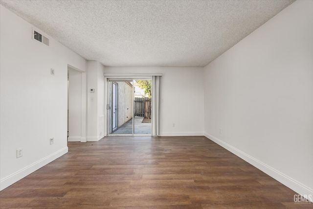 4700 Nordic Drive I, Bakersfield, CA 93309