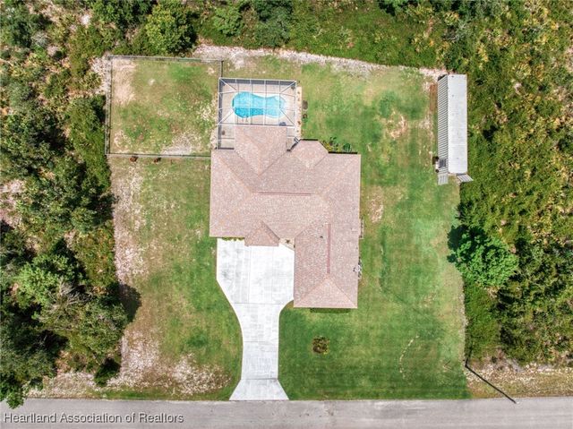 421 Buchanan Avenue NE, Lake Placid, FL 33852