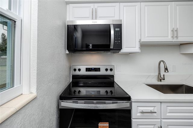 418 39TH AVENUE N, St Petersburg, FL 33703