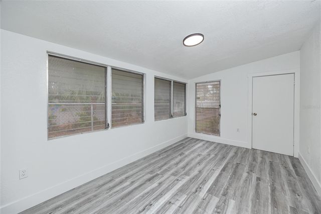 418 39TH AVENUE N, St Petersburg, FL 33703